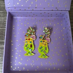 Tropical drink earrings.